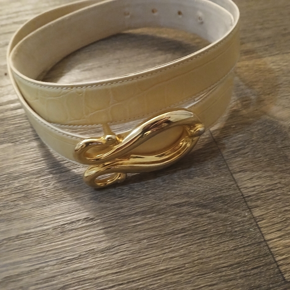 Vintage Escada Gold Buckle Exotic Belt. Made in Italy - Picture 6 of 16